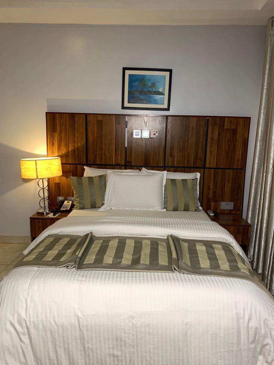 The Grand Superior Comfort Room - Image 3